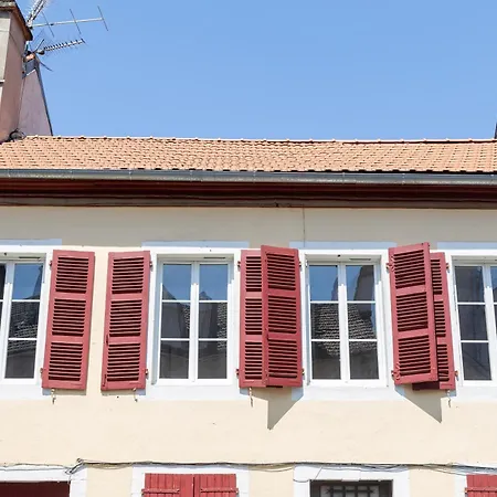 T3 2 Separees Proche Du Centre De *